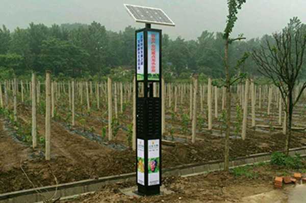 景观太阳能杀虫灯好不好？三点需要注意