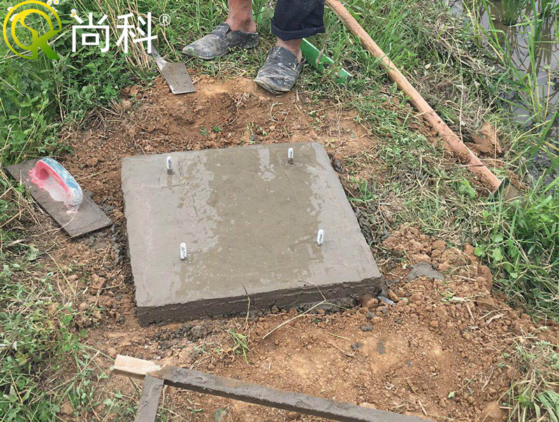 立杆太阳能杀虫灯地基地笼安装-拆除模具